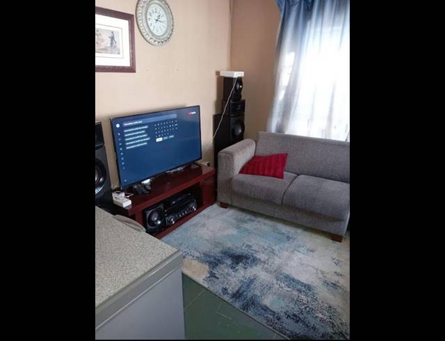 8 BEDROOM HOUSE FOR SALE IN BIRCH ACRES